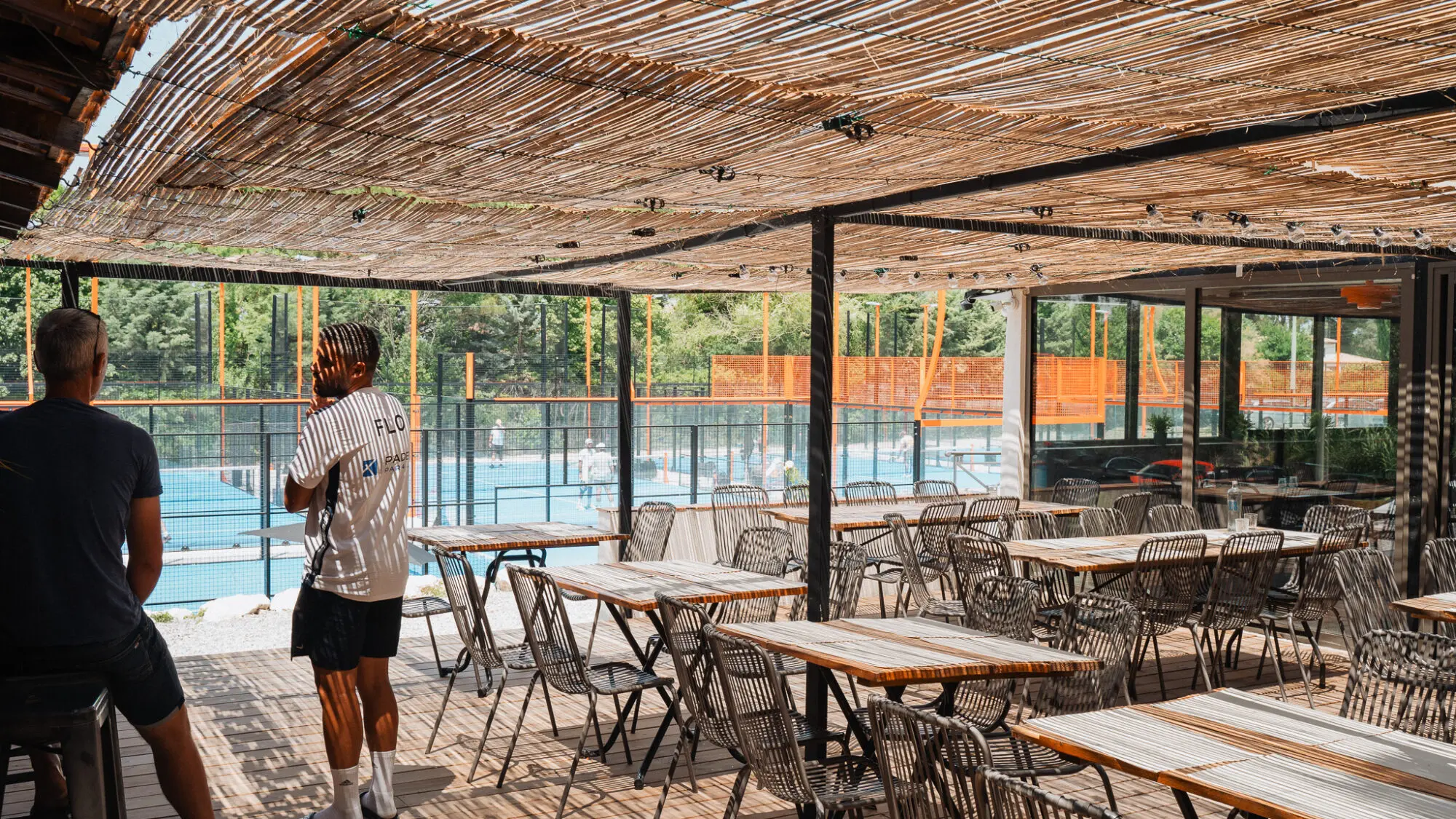 Le Cercle du Padel ouvre ses portes à Simiane-Collongue : un complexe sportif et convivial unique | Padel Magazine Le Cercle du Padel ouvre ses portes à Simiane-Collongue : un complexe sportif et convivial unique