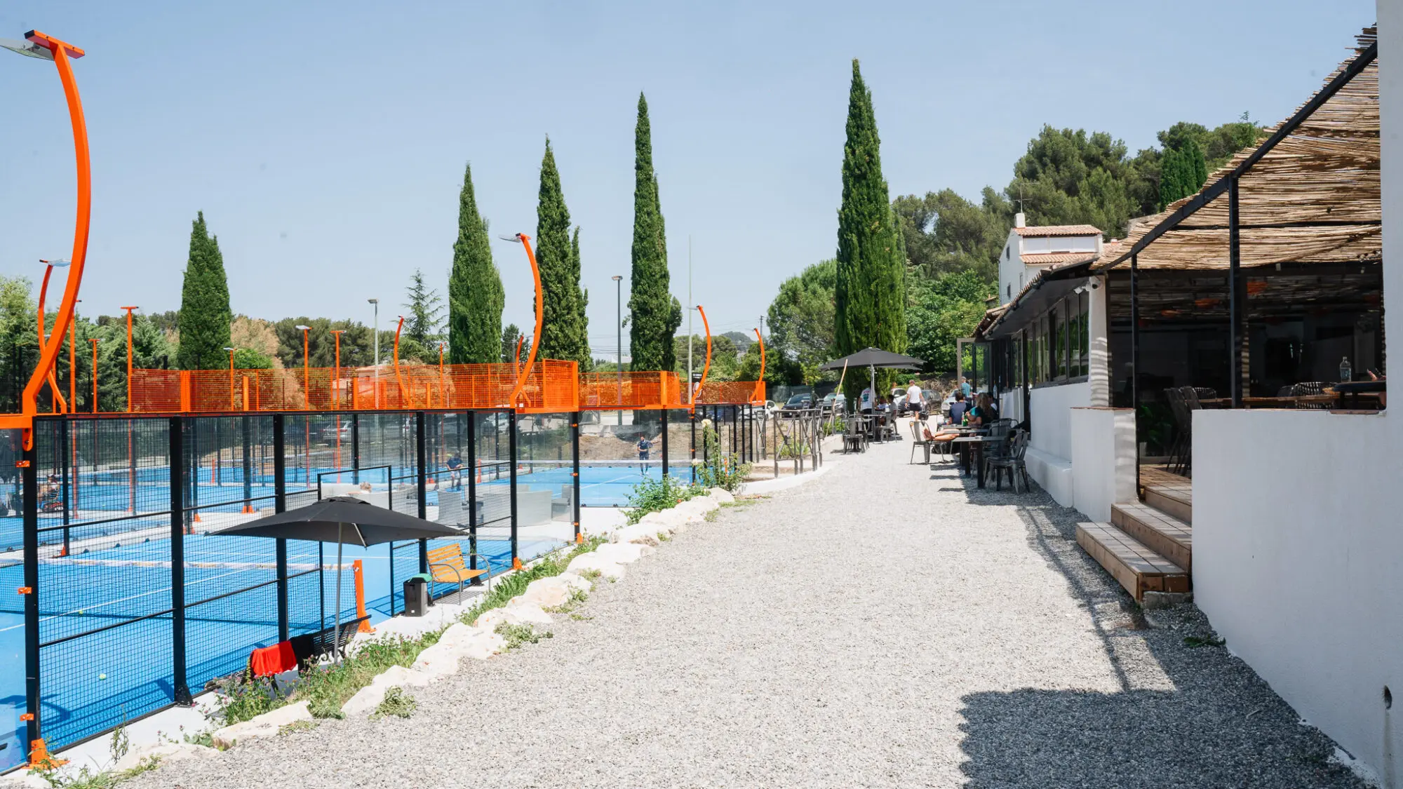 Le Cercle du Padel ouvre ses portes à Simiane-Collongue : un complexe sportif et convivial unique | Padel Magazine Le Cercle du Padel ouvre ses portes à Simiane-Collongue : un complexe sportif et convivial unique