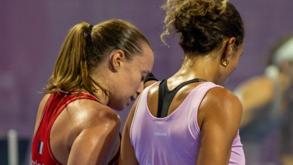 Championnats de France 2025 : Ginier/ Touly premières finalistes à Casa Padel Tres