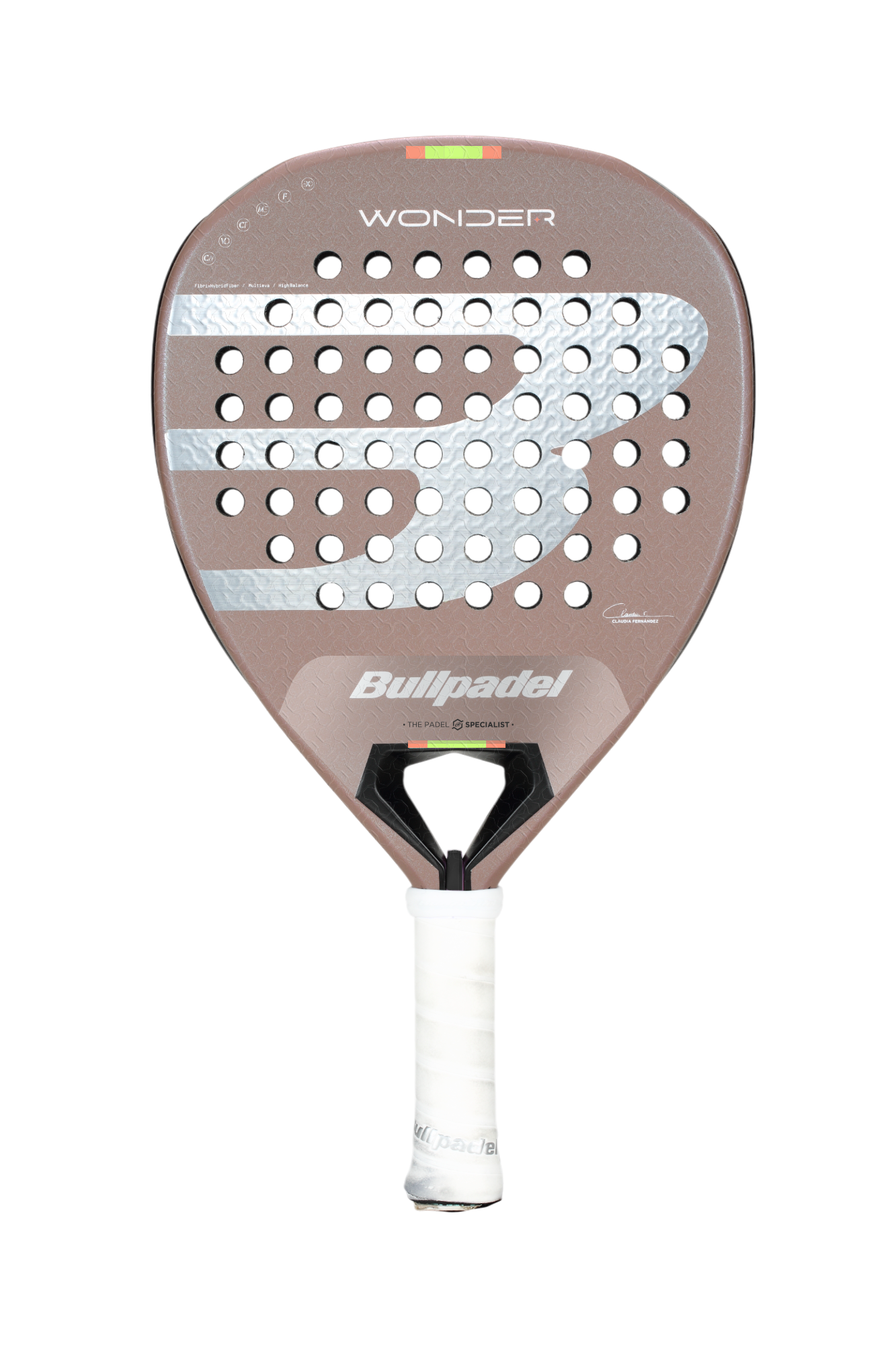 Claudia Fernández dévoile sa première raquette signature : la Wonder 2026