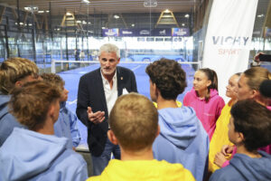 Gilles Moretton s'adresse aux jeunes du CNE