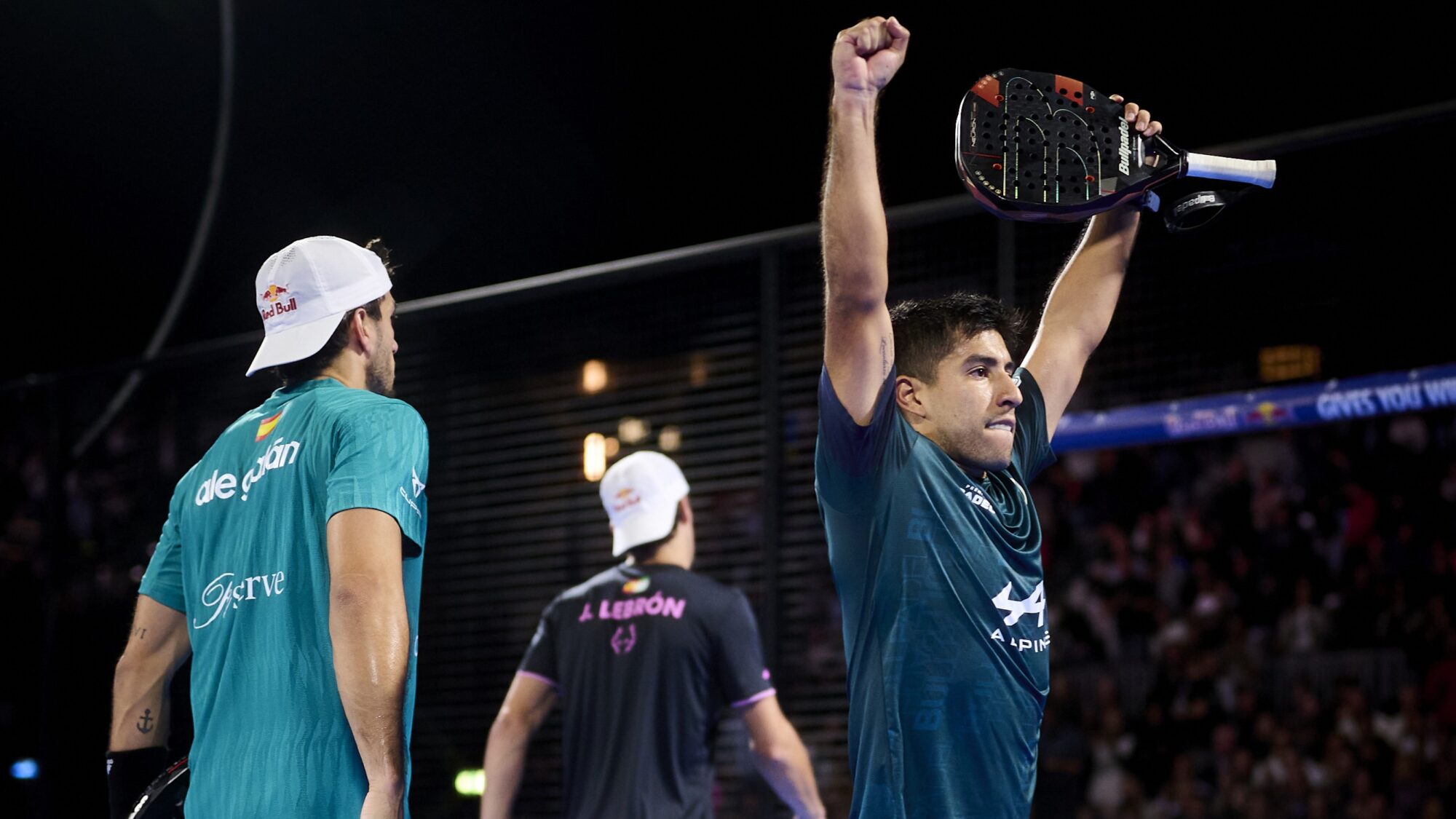 Ils ont servi pour le set… avant de tout perdre : Lebrón / Stupa stoppés par Chingotto / Galán