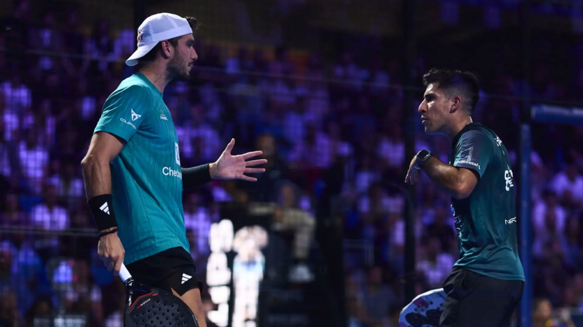 Galán et Chingotto font tomber les rois Tapia et Coello au Milan P1 en leur infligeant un 6/0 historique dans le 3ᵉ set