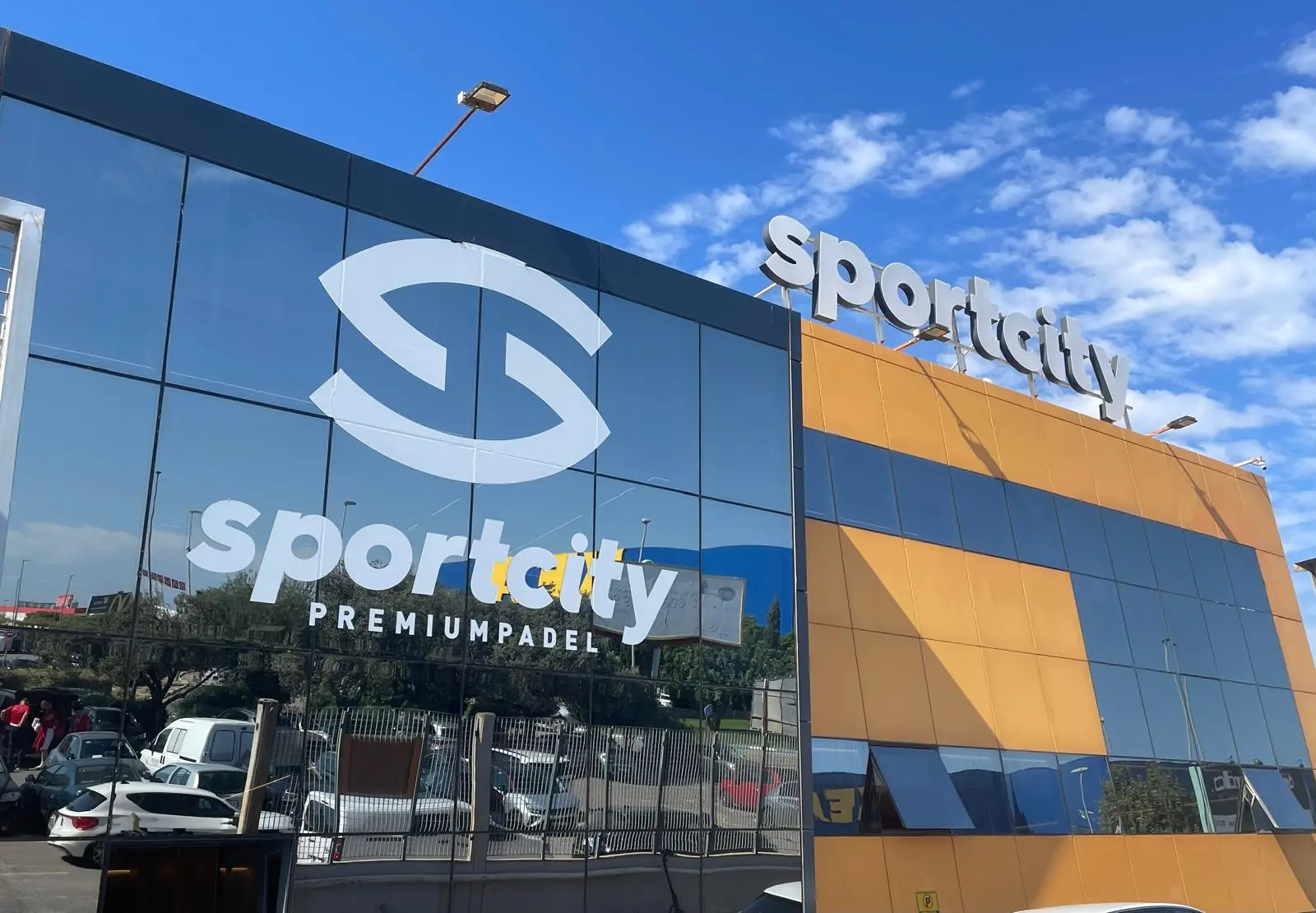 Valence, la ville où le padel ne dort jamais - Au cœur du plus grand club indoor du monde | Padel Magazine Valence, la ville où le padel ne dort jamais - Au cœur du plus grand club indoor du monde