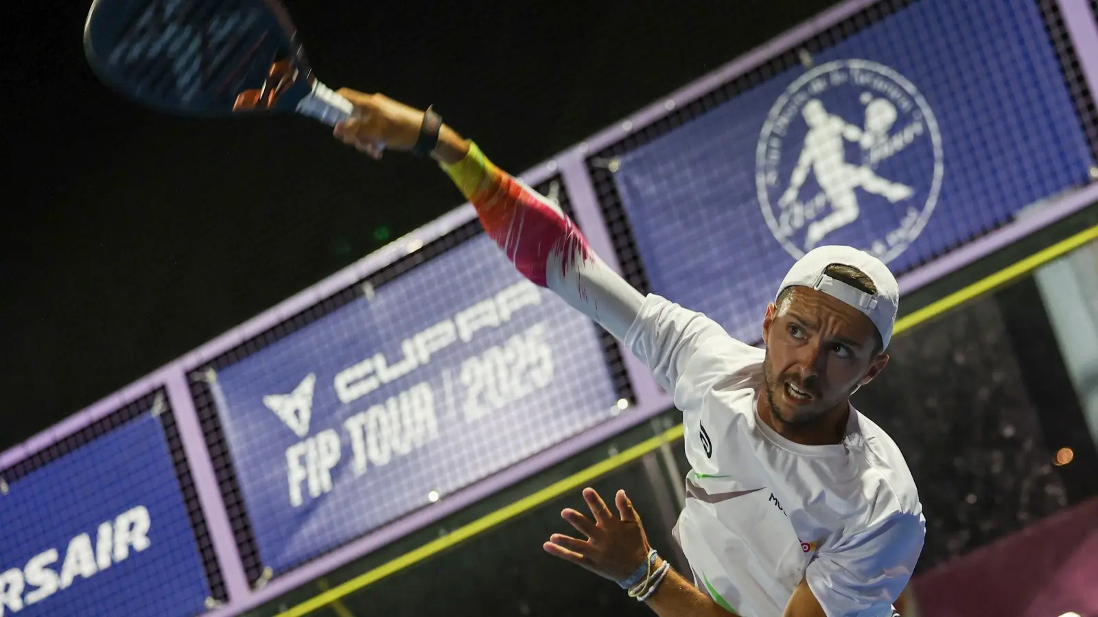 Léo Perez: giocatore, allenatore e annunciatore al centro del FIP Silver Champ Fleuri dell'Isola della Riunione