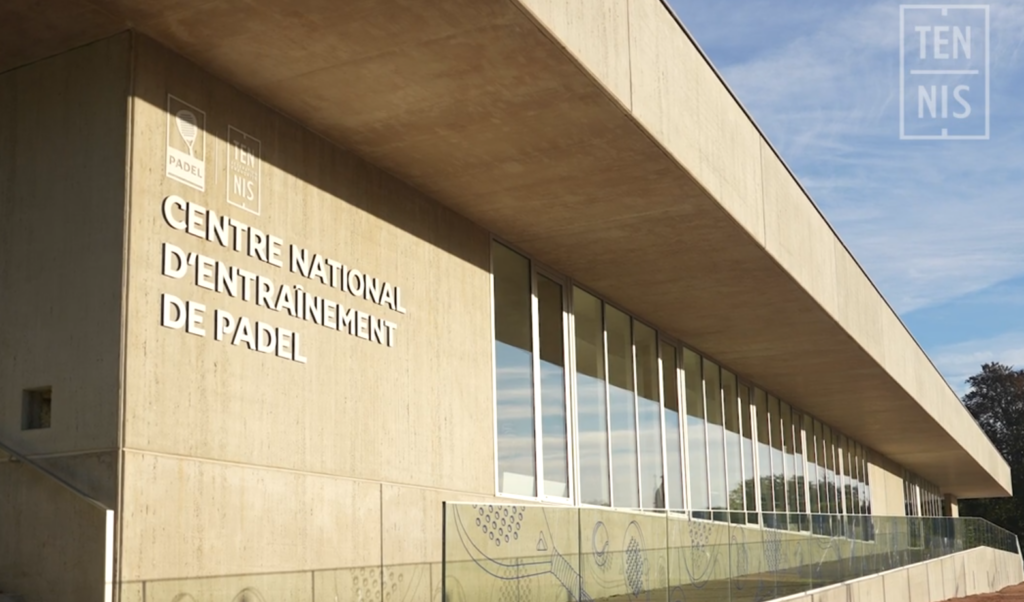 La piste bleue : le deuxième épisode poursuit l’immersion au cœur du CNE Padel de Vichy