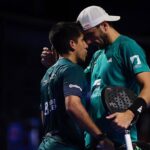Mundial por parejas: Galán y Chingotto dominan ante Navarro Sanz y se unen a Tapia y Coello para una final de primer nivel | Padel Magazine Campeonato Mundial de Parejas: Galán y Chingotto dominan a Navarro/Sanz y se unen a Tapia y Coello para una final de alto nivel.
