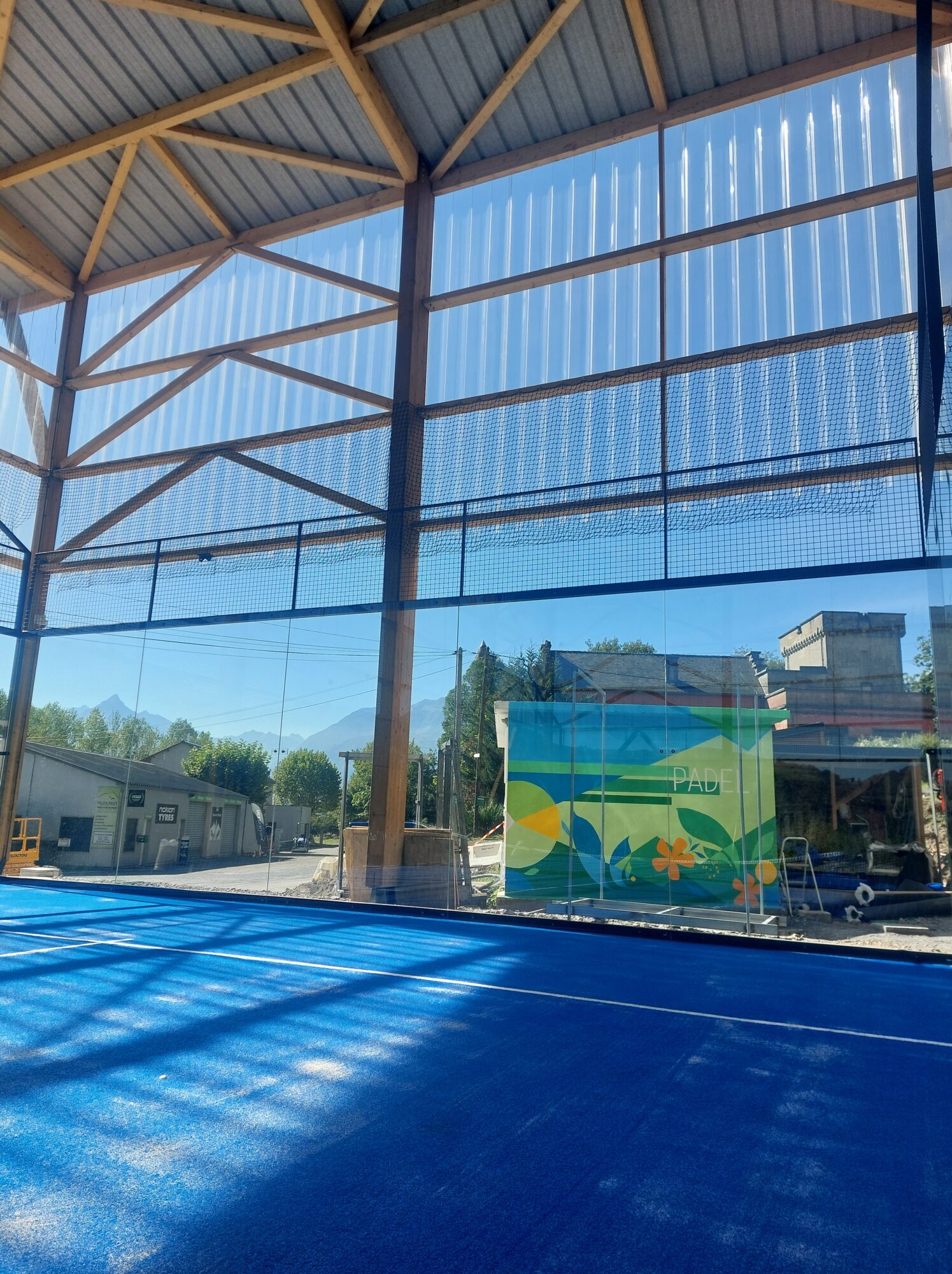 Un nouveau complexe de padel ouvre à Agos-Vidalos : Padel des Vallées lance son activité
