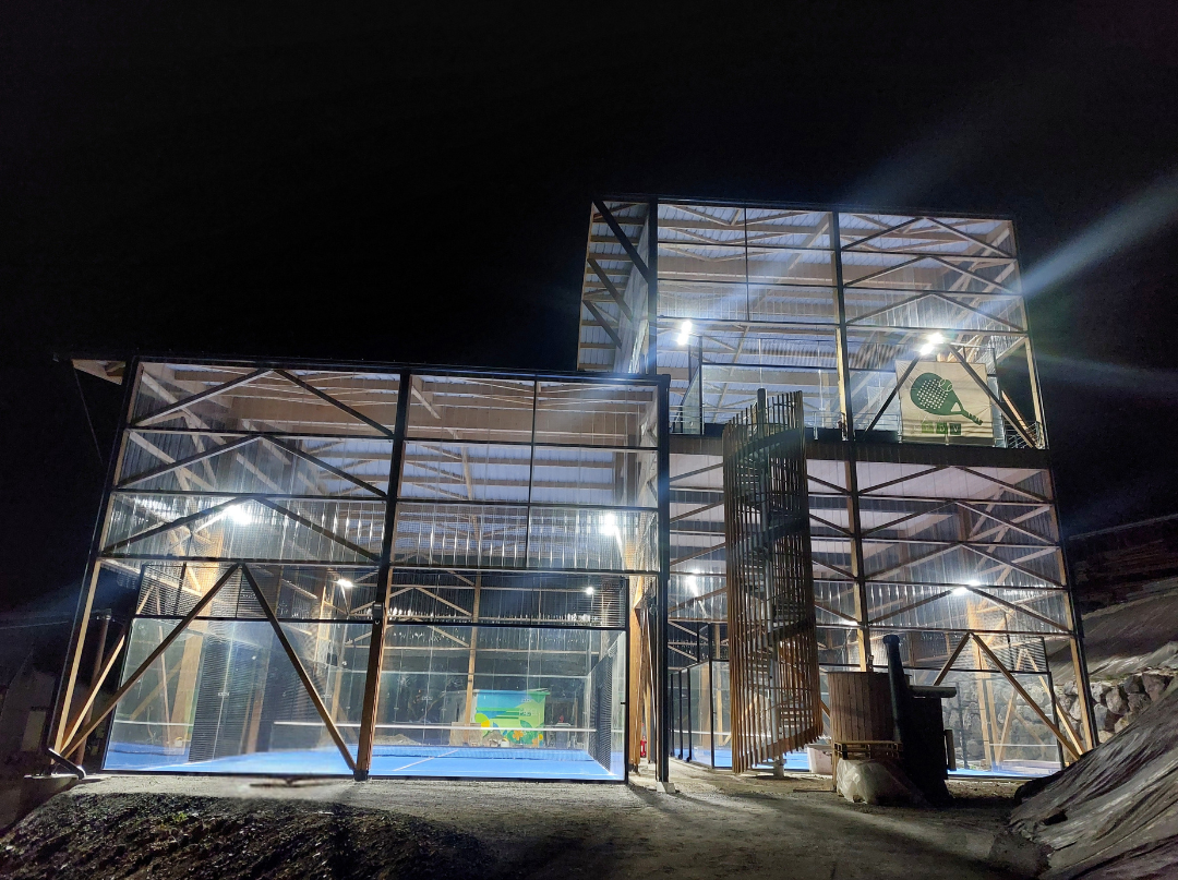 Un nouveau complexe de padel ouvre à Agos-Vidalos : Padel des Vallées lance son activité