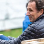 Pourquoi appelle-t-on Hernán Auguste « Bebé » ?