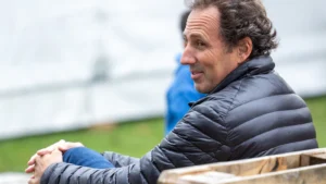 为什么埃尔南·奥古斯特被称为“宝贝”？