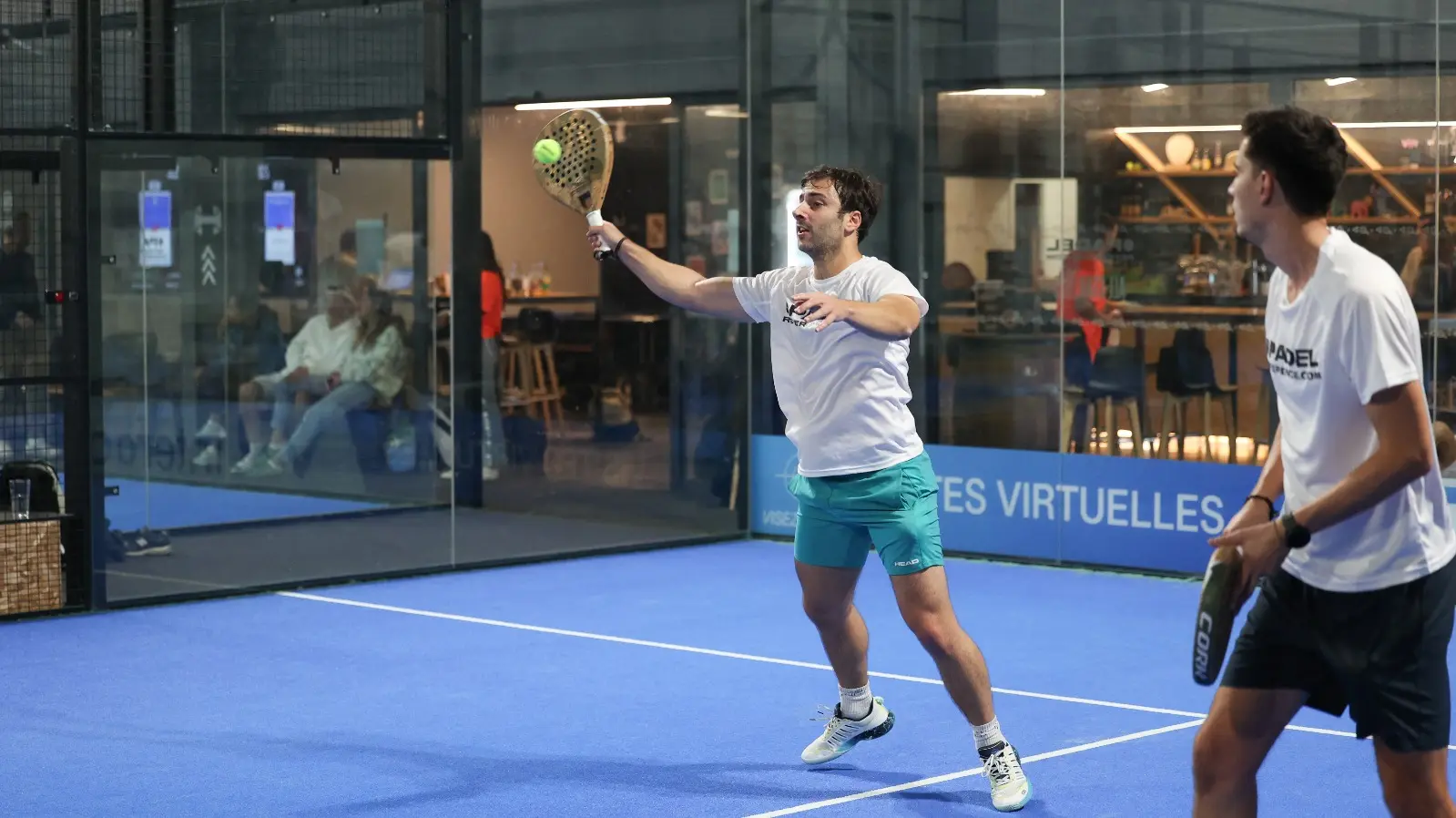 Arnaud Loubic: "Prima del COVID, c'erano 5 binari occupati per 5 ore al giorno..." Padel Magazine Arnaud Loubic: "Prima del COVID, c'erano 5 corsie occupate per 5 ore al giorno..."