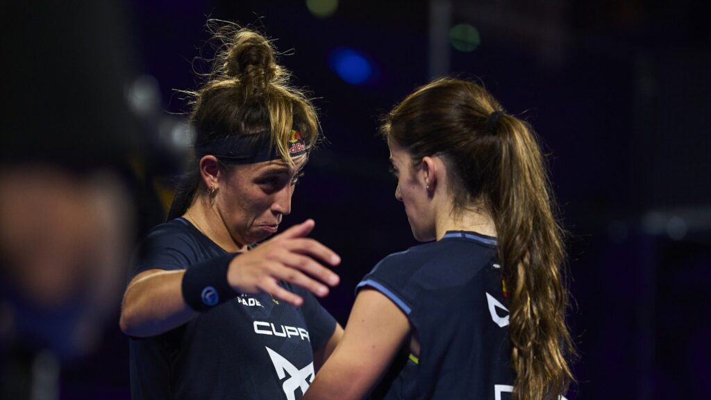 bea gonzalez pleurs fip finals | Padel Magazine bea gonzalez pleurs fip finals