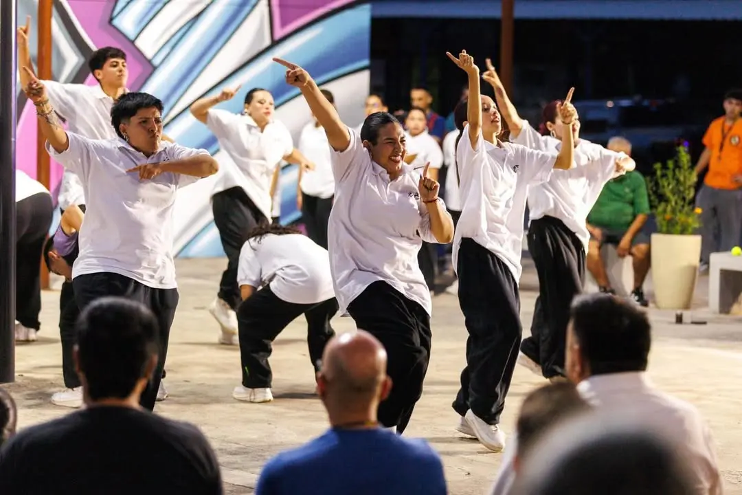 I Catamarca hedras Agustín Tapia med en väggmålning som berättar historien om hans rötter.