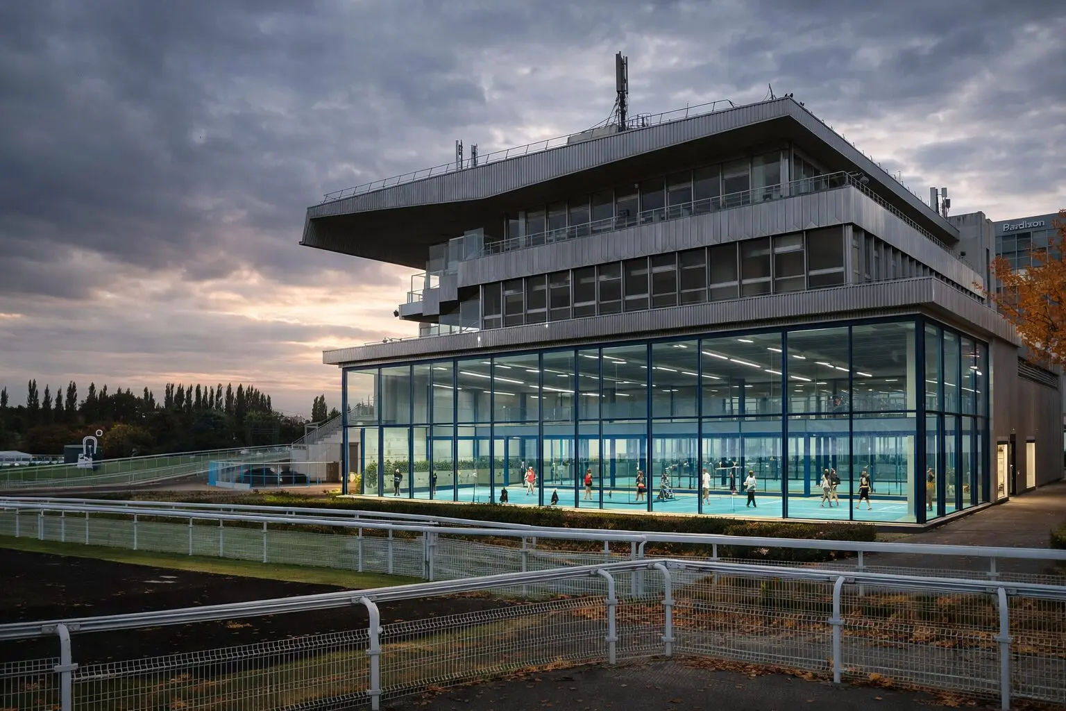 Casa Padel : le club de padel indoor de 12 pistes au cœur du projet global de l’hippodrome de Maisons-Laffitte