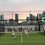 La Reserve Cup retrouvera Miami pour lancer sa saison 2026 | Padel Magazine L’élan que connaît le padel aujourd’hui n’a rien à voir avec ce que nous avons vu ces dernières années, et la Reserve Cup est devenue un acteur clé de cette croissance. La série 2026 représente l’étape suivante : des sites plus grands, davantage de villes et de nouvelles opportunités pour mettre en avant les meilleurs joueurs du monde. Notre mission a toujours été de porter le padel sur une scène globale, et avec un nouveau format compétitif et le plus gros prize money de l’histoire du sport, cette saison montre le chemin parcouru et celui qui reste à venir », expliquait Wayne Boich lors du lancement. « Si vous pensez avoir déjà vu du padel, c’est que vous n’avez pas encore vécu la Reserve Cup. C’est impressionnant de voir à quelle vitesse ce sport se développe, pas seulement aux États-Unis mais partout dans le monde, et la Reserve Cup est la preuve du caractère désormais global du padel. Miami s’apprête à passer un cap avec cette édition 2026 », ajoutait de son côté l’ancien joueur NBA.
