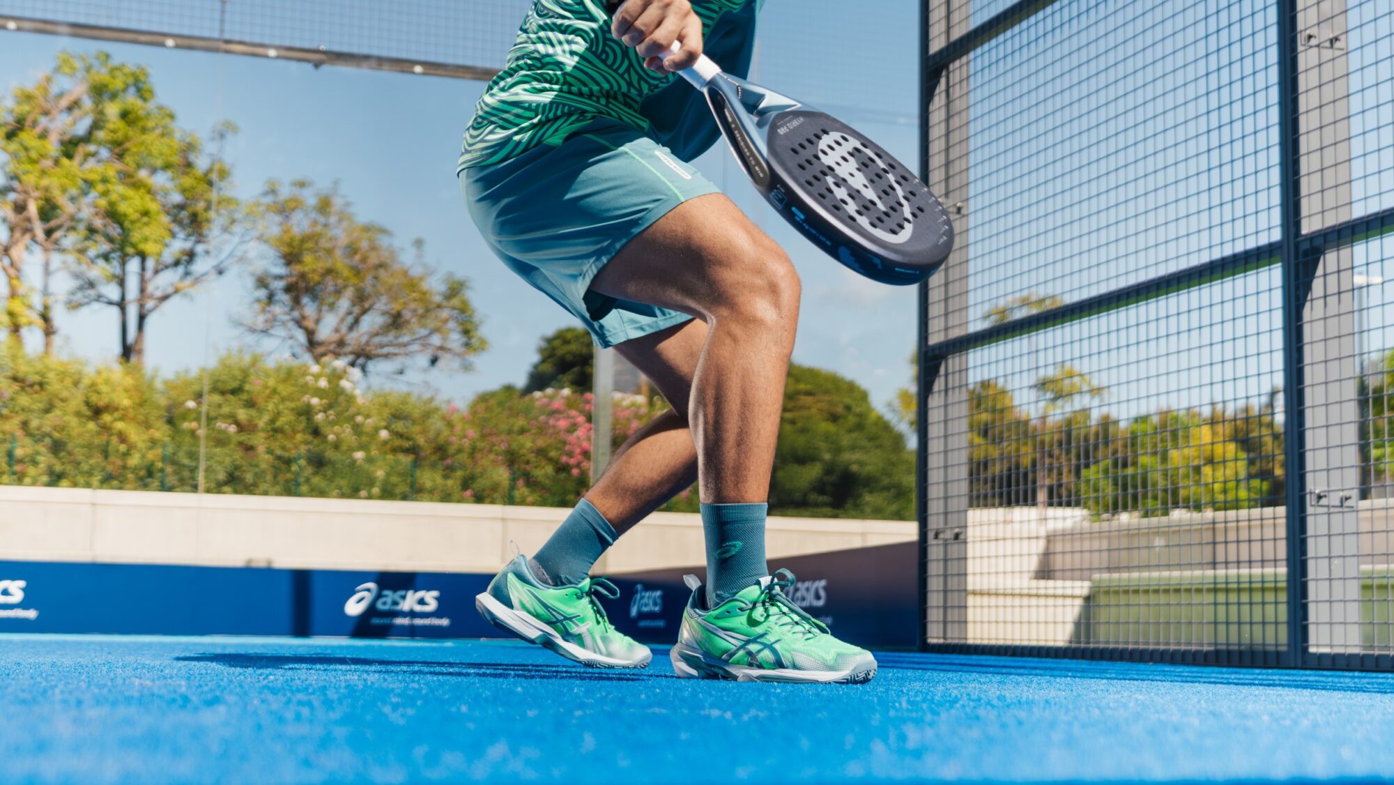 ASICS présente la SONICSMASH™ FF, une nouvelle chaussure dédiée au padel