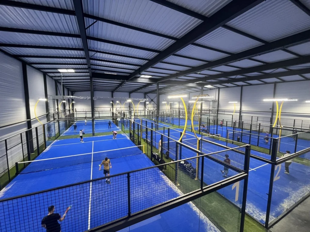 Ouverture d’Esprit Padel La Boisse : un nouveau club indoor premium aux portes de Lyon