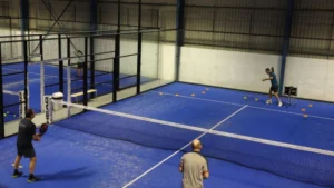 Voor altijd Padel Het werven van een padeltrainer voor 2026.