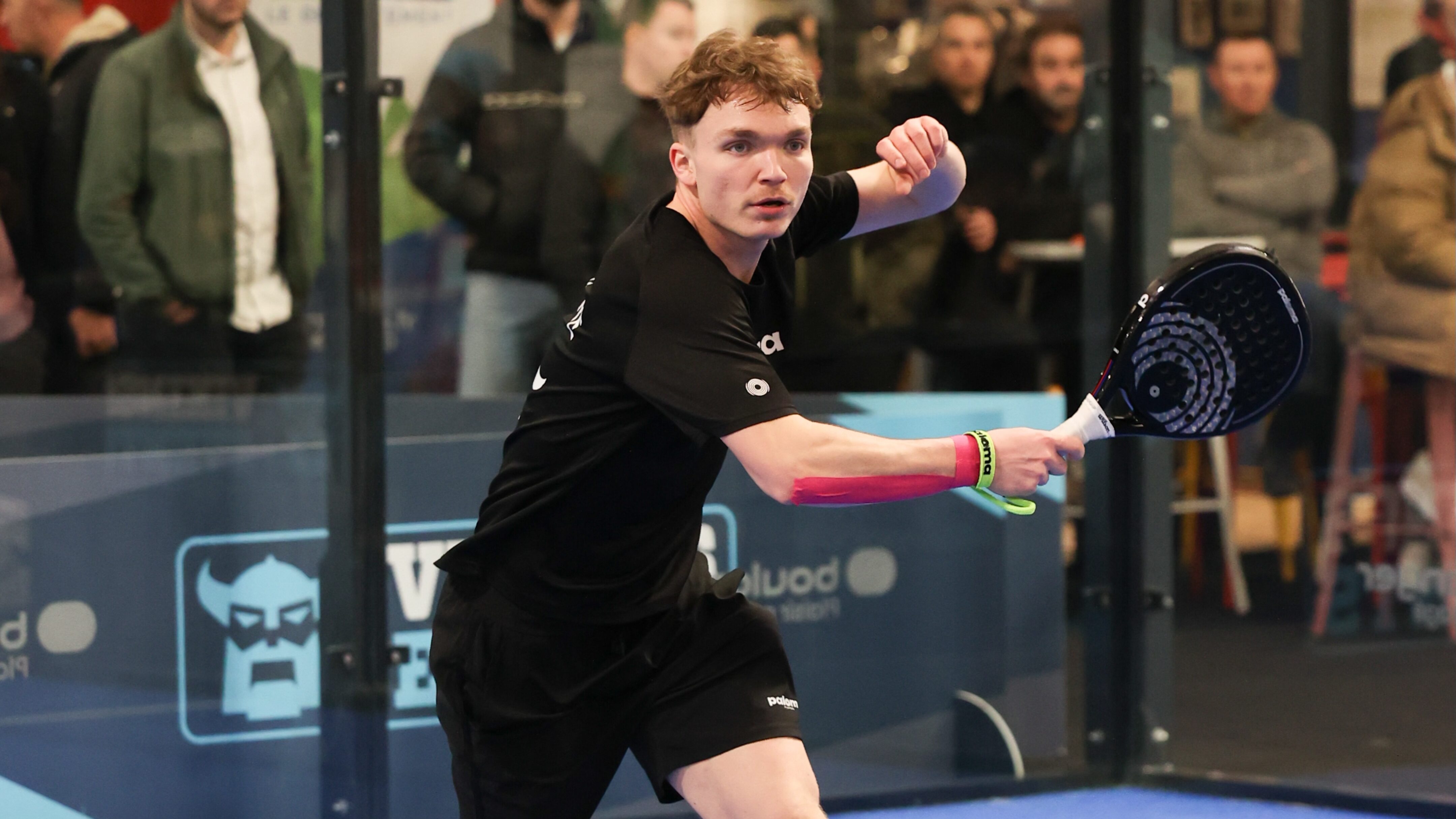 Paul Lefevre Coup droit FIP Silver Caen | Padel Magazine Paul Lefevre Coup droit FIP Silver Caen