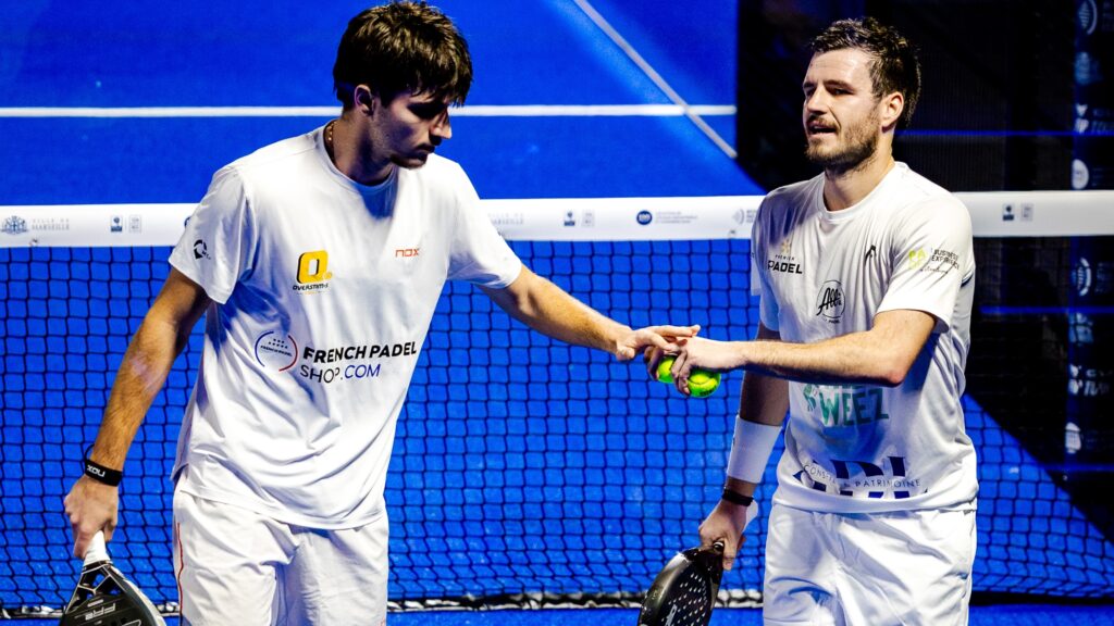 BergeronFonteny dà il cinque al FIP Plat Marseille