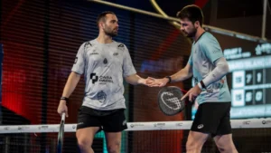 Blanqué et Guichard prennent un set aux numéros 1 mondiaux : une performance historique malgré la défaite