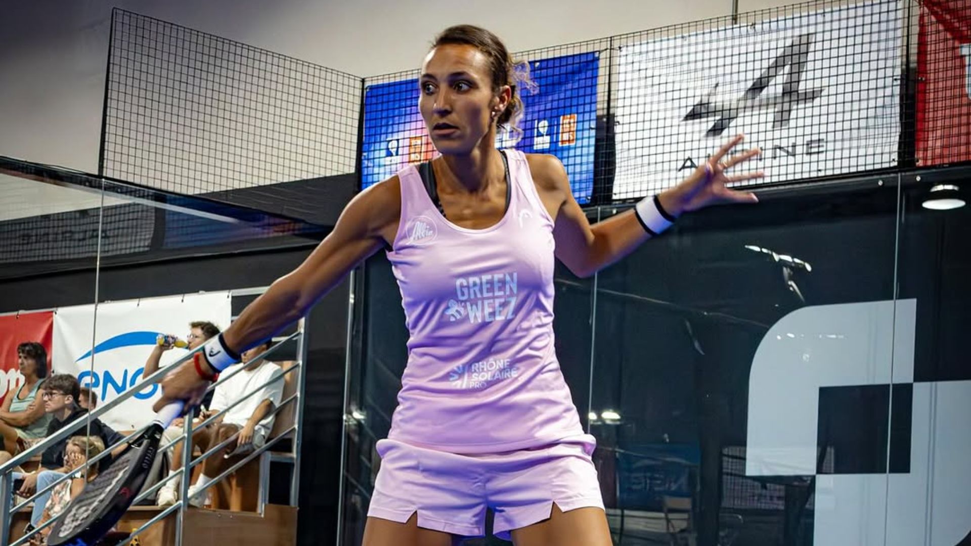 Jessica Ginier victime dune rupture des ligaments croisés une absence dau moins un an et demi en perspective | Padel Magazine Jessica Ginier victime d’une rupture des ligaments croisés : une absence d’au moins un an et demi en perspective