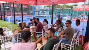 P1000 Pneu Cash Réunion Padel Club - Moreau et Maitre font tomber Grenier / Théard pour rejoindre les favoris en demi-finale