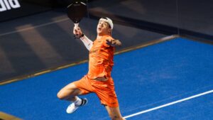 Riyadh P1 - Le smash manqué d’Augsburger qui change tout face à Tapia / Coello