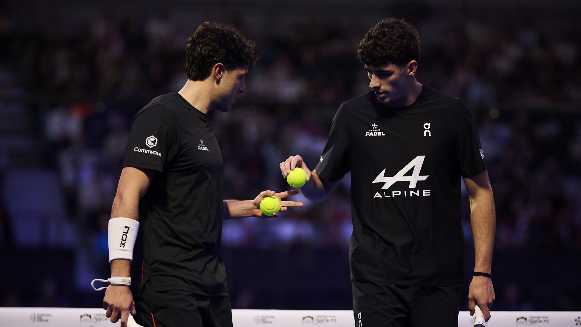 Coello a tenu son rang, Tapia a davantage subi