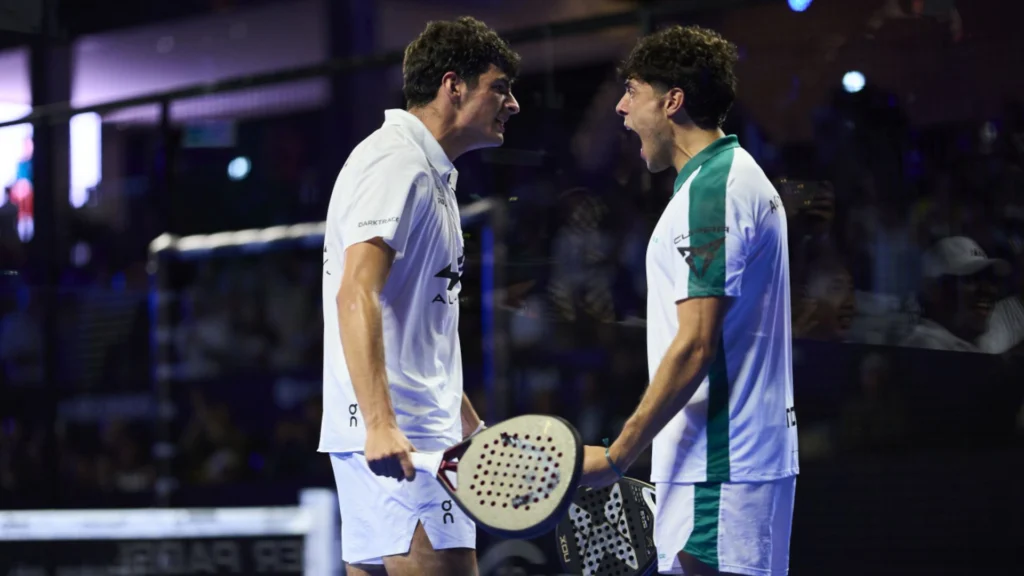 Proche de la défaite Tapia et Coello renversent Lebrón Augsburger pour soffrir le titre au Cancún P