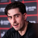 Jon Sanz sur le “classico” : “Ils sont au-dessus, presque dans une autre dimension”