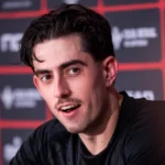 Jon Sanz sur le “classico” : “Ils sont au-dessus, presque dans une autre dimension”