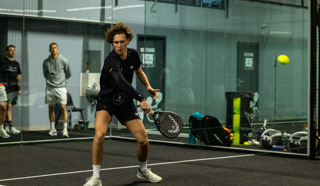 Natan Étienne : du tennis à la renaissance dans le padel