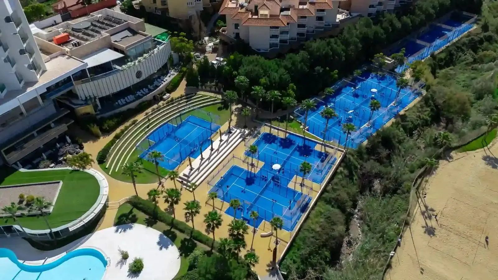 Uprise Padel : un camp d’exception pour entrepreneurs lancé à Marbella avec Amélie Détrivière