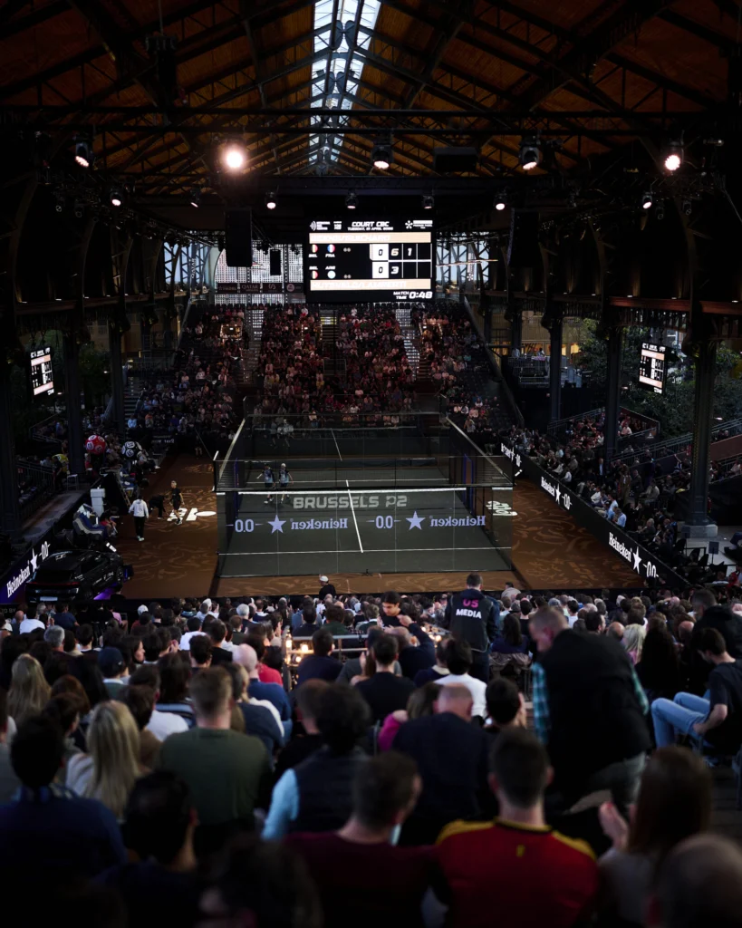 Bruxelles P2 : la Gare Maritime, un site unique qui redéfinit l’expérience du padel en Europe