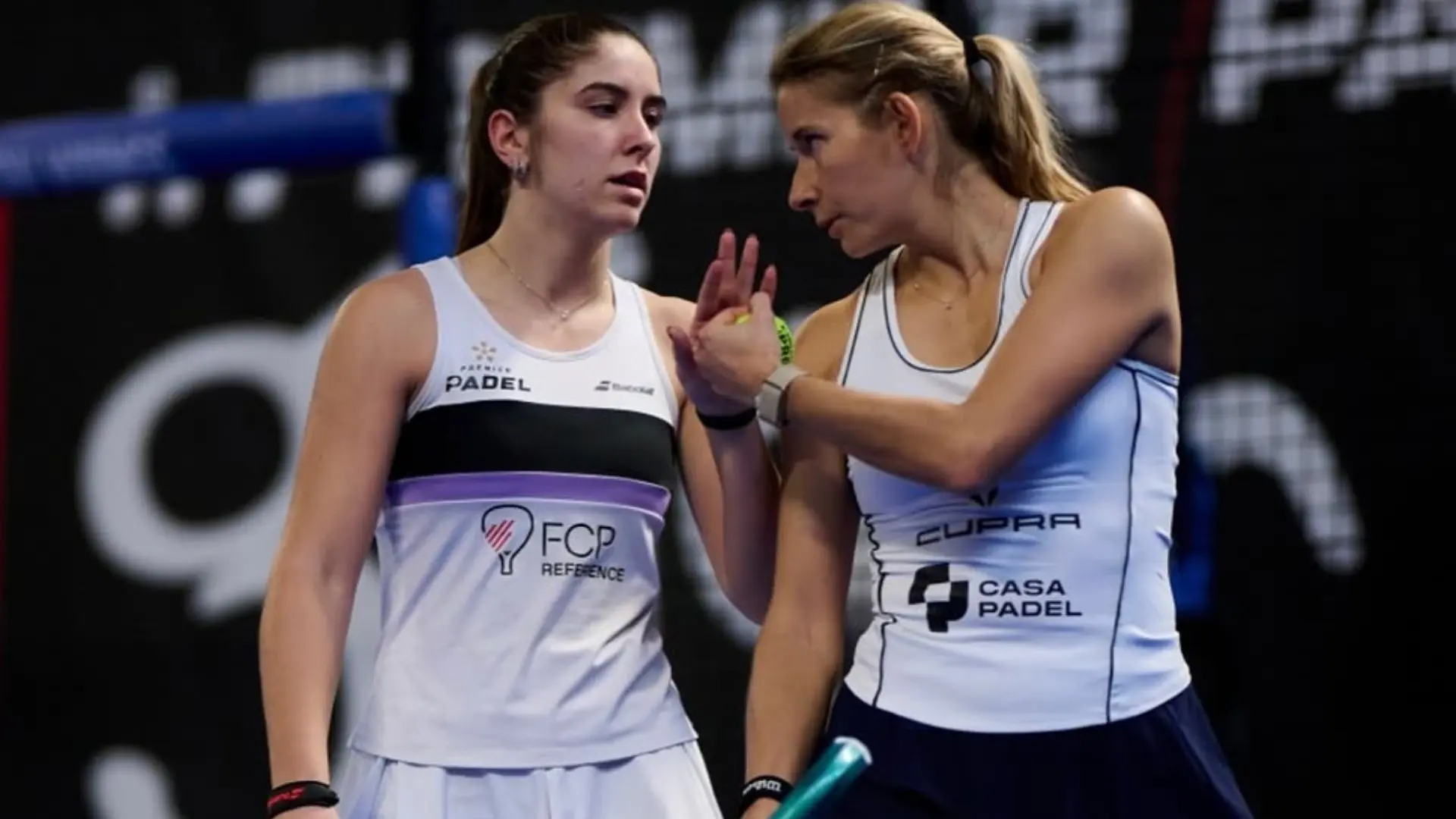 Collombon forfait à Bruxelles suite à une gêne physique de sa partenaire : priorité à la récupération