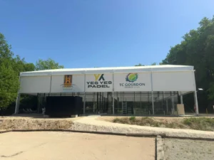 Yes Yes Padel s’implante à Gourdon : deux pistes accessibles dès maintenant