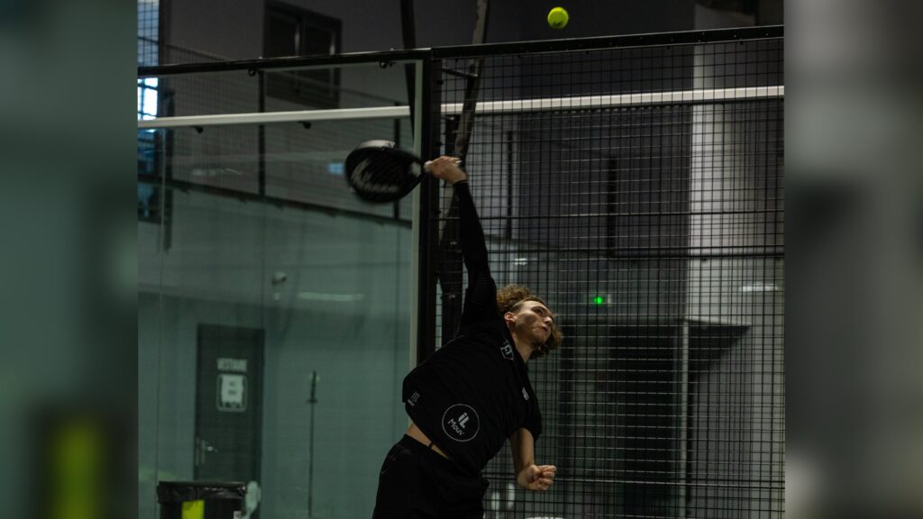 Natan Étienne : du tennis à la renaissance dans le padel