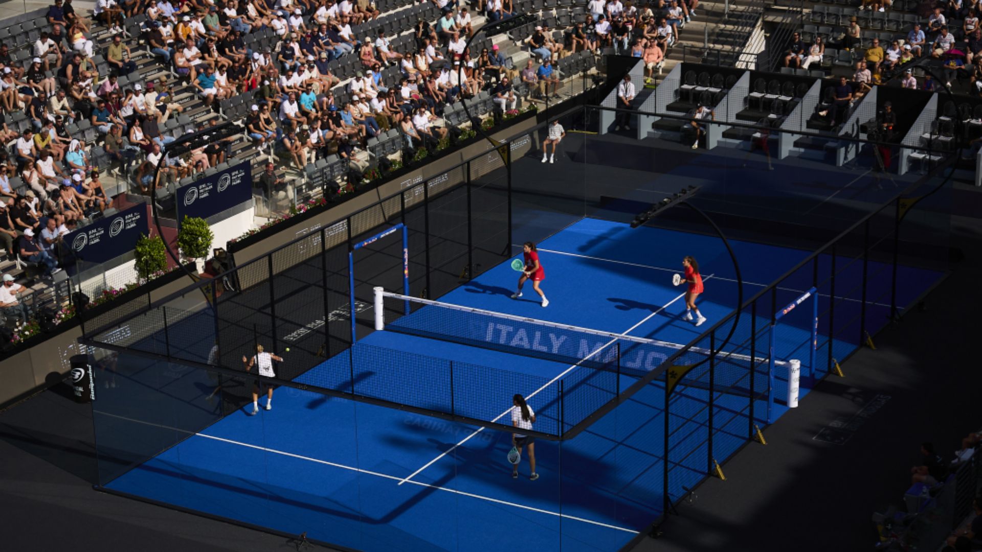 https://padelmagazine.fr/momo-gonzalez-et-lucas-campagnolo-continuent-leur-reve-a-rome-en-eliminant-paquito-di-nenno/