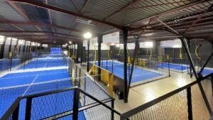 Padel 3 recrute un coach de padel pour septembre 2026