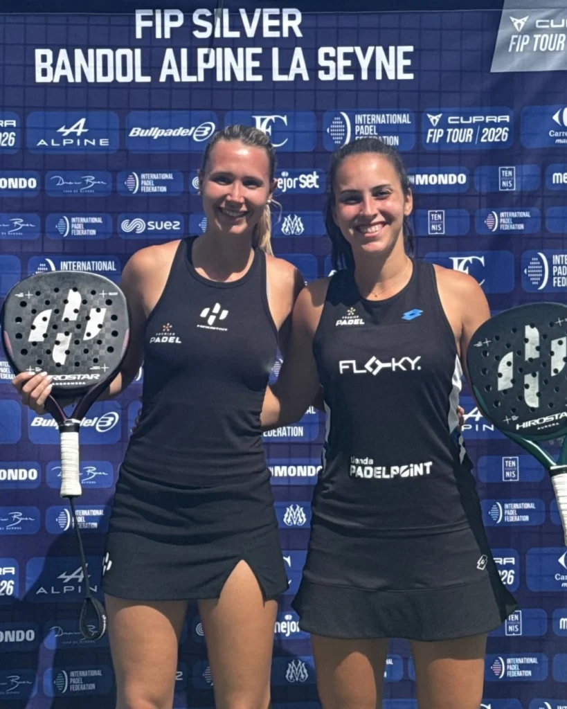 bANDOL Xenia Clasca et de l’Espagnole Lorena Vano