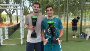 Thomas Mitjana s'impose au P1000 UrbanPadel Île de Puteaux aux cotés de Grégoire Vignat, classé hors du top 200 français
