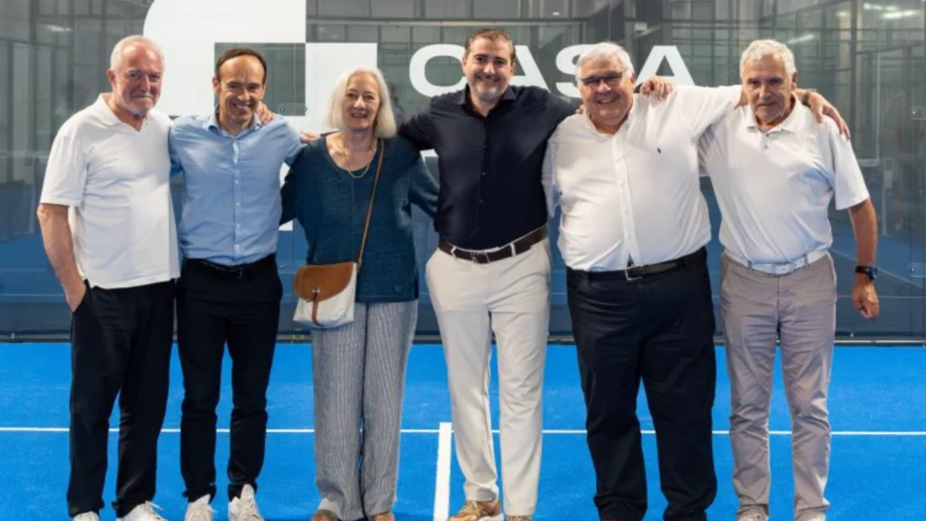 Casa Padel poursuit son développement avec l'ouverture d'un nouveau club à Croissy-Beaubourg | Padel Magazine Casa Padel poursuit son développement avec l'ouverture d'un nouveau club à Croissy-Beaubourg