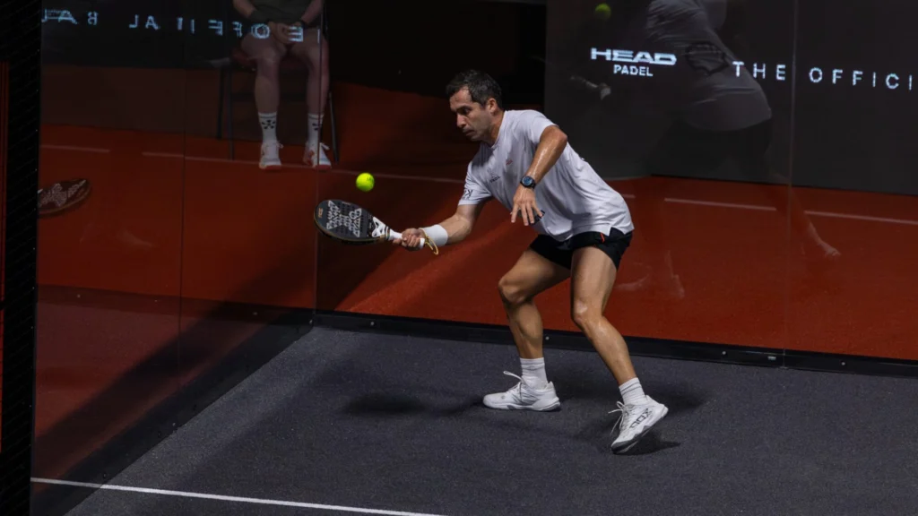 Du Chili à l'élite mondiale : le long chemin de Javier Valdés | Padel Magazine Du Chili à l'élite mondiale : le long chemin de Javier Valdés