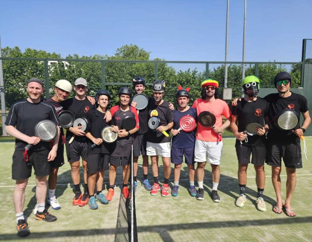 Donibaneko Poêle Padel Tour 2026 : quand le padel se joue… à la poêle ! | Padel Magazine Donibaneko Poêle Padel Tour 2026 : quand le padel se joue… à la poêle !