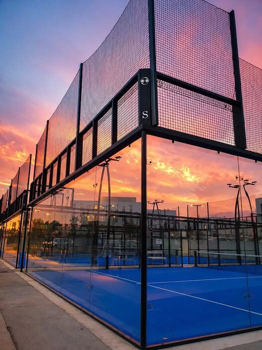 Padel Les Cabanes à Montpellier : un complexe où le sport, la convivialité et les événements se rencontrent