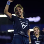 Bea González dévoile le coup qui lui pose le plus de problèmes et cite Ari Sánchez | Padel Magazine Bea González dévoile le coup qui lui pose le plus de problèmes… et cite Ari Sánchez