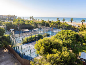 David Lloyd Clubs et HEAD renouvellent leur alliance stratégique au Royaume-Uni et étendent leur partenariat à l'Europe
