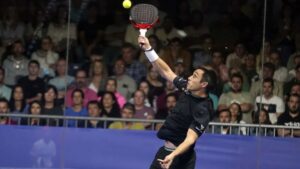 La bandeja a-t-elle disparu du padel moderne ?
